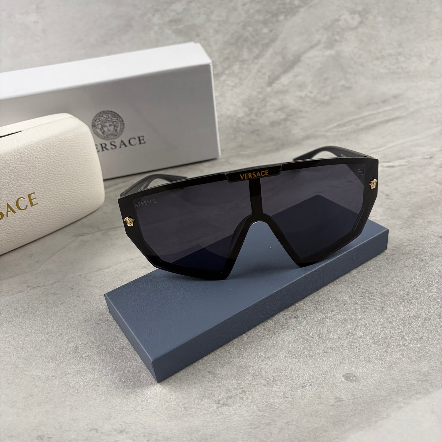 Modern Oversized Shield Sunglasses - Black UV Protection Eyewear