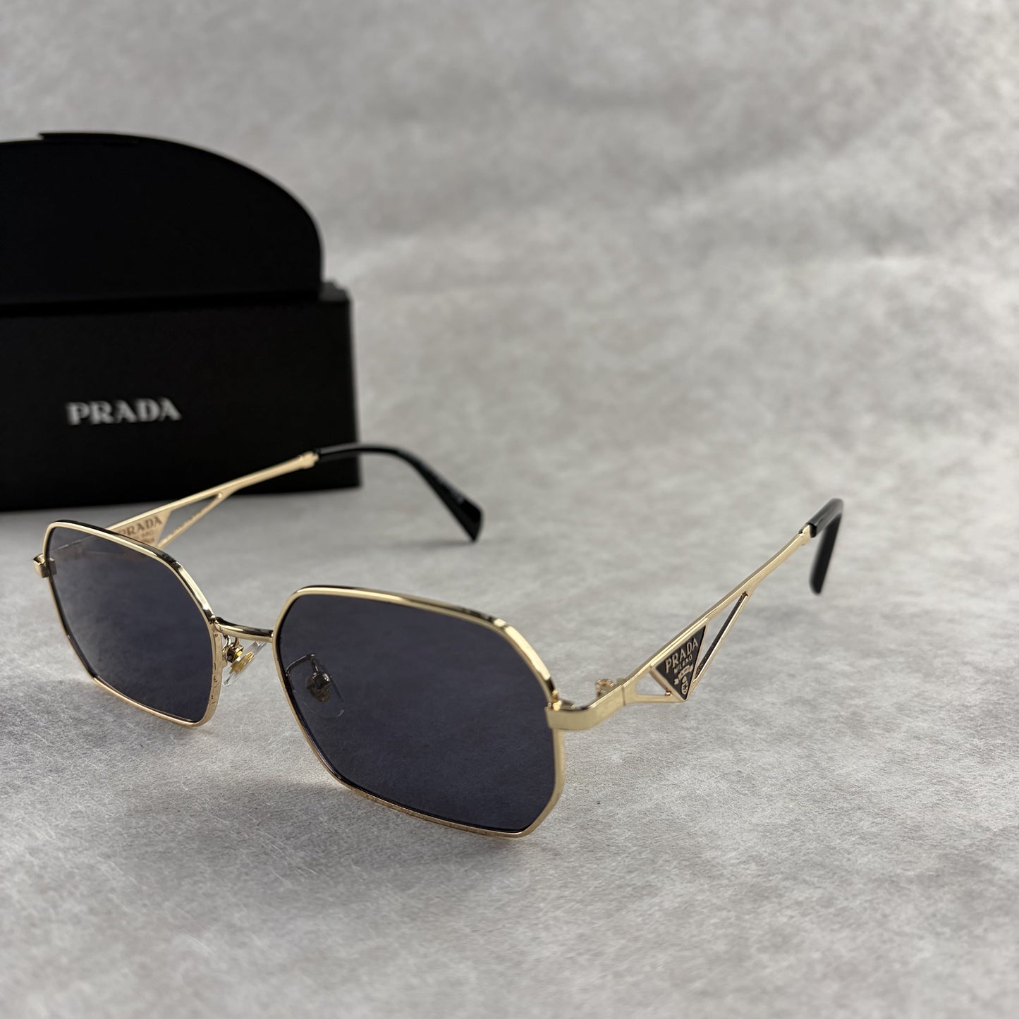 Geometric Gold Frame Sunglasses - Lightweight Metal UV Protection