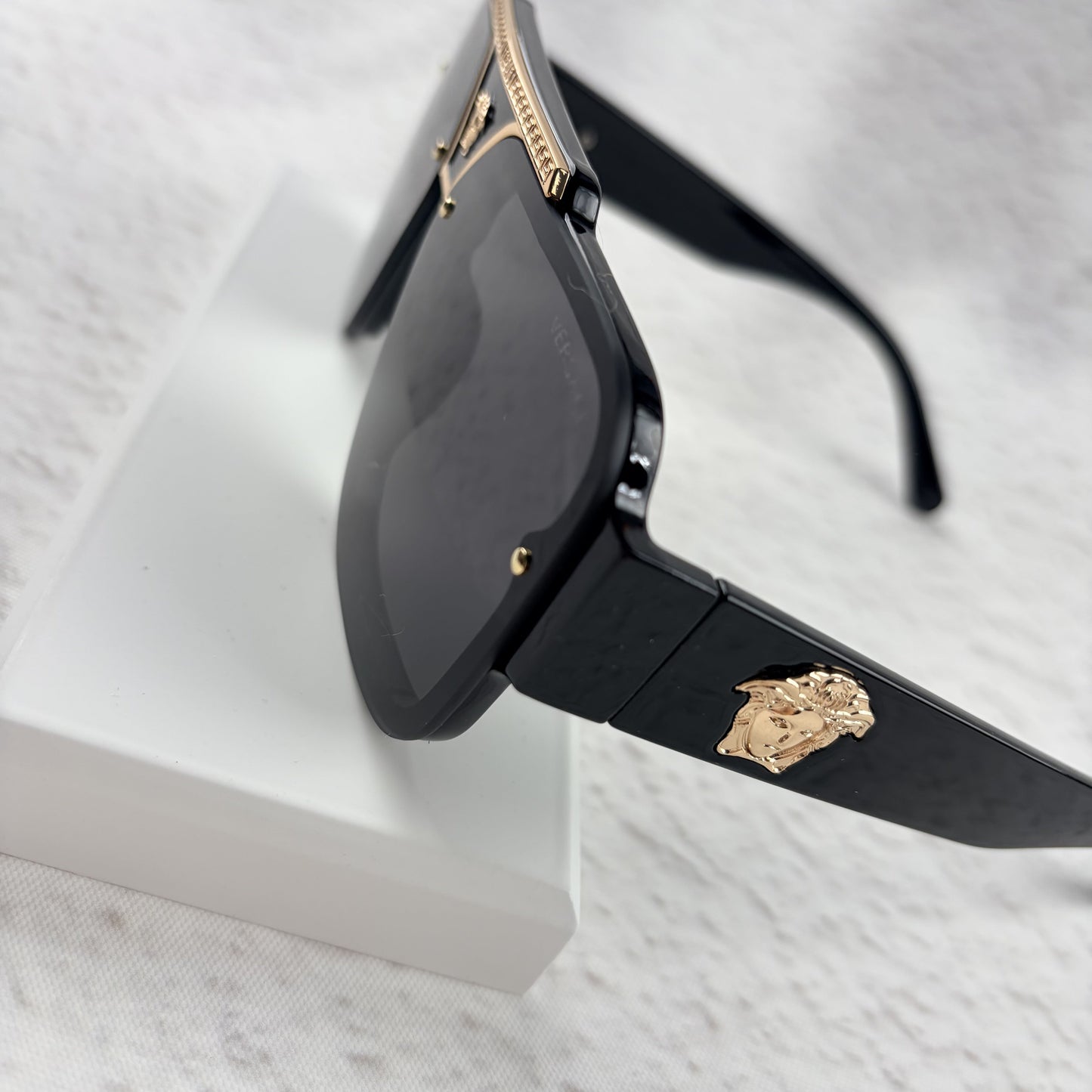 Oversized Flat-Top Sunglasses - Luxury Gold-Accent Shield Shades